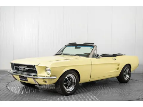 Ford Mustang V8 automaat cabriolet (bj 1967)