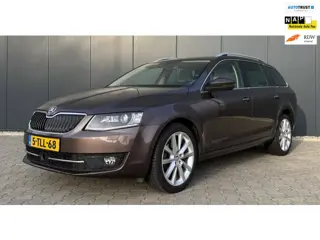 Skoda Octavia Combi 1.4 TSI Greentech Full Options