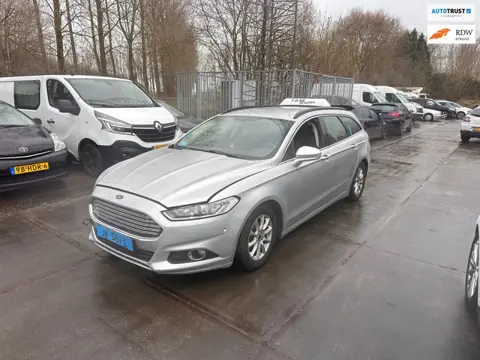 Ford Mondeo Wagon 1.5 TDCi Trend Distrubutie defect.Tandriem defect