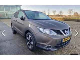 Nissan Qashqai 1.2 Tekna Automaat Pano!! Motor kapot