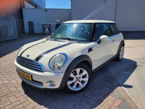 MINI Mini 1.4 One Salt (bj 2008)