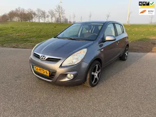 Hyundai I20 1.2i Business Edition | Clima | 5 deurs | Nieuwe APK