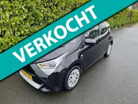 Toyota Aygo 1.0 VVT-i x-play uit 2022
