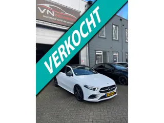 Mercedes-Benz A-klasse 200 Business Solution AMG PANO SFEER