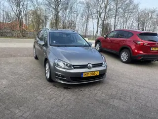 Volkswagen Golf Variant 1.0 TSI Business Edition Connected TREKHAAK CAMERA CLIMA NAVI