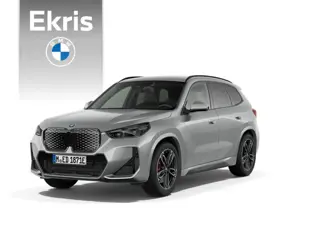 BMW iX1 eDrive20 | M Sportpakket Pro | Harman Kardon | Treekhaak | Comfort Pack