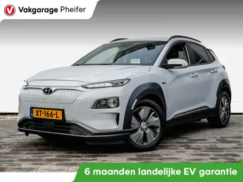 Hyundai KONA EV Premium 64 kWh SOH 93% Schuifdak/ Stoel-stuurverwarming/ Krell audio/ Camera/ Head u