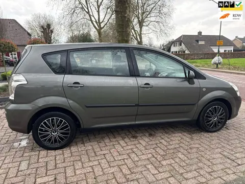 Toyota corolla verso 1.6 VVT-i Terra