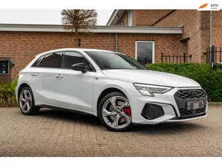 Audi A3 Sportback 45 TFSI e S Edition Competition 245 PK Matrix LED Adaptive Keyless B&O 18''