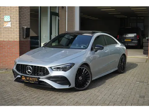 Mercedes-Benz CLA-klasse 180 AMG Line Plus Full Options|Pano|360camera|Panamericana|Night|Memory|HUD