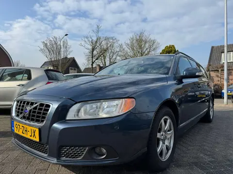 Volvo V70 2.0 Momentum 146pk,Clima,Cruise,Leder,Navi,Trekhaak,Nap