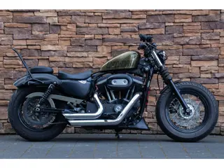 Harley-Davidson XL883N Sportster Iron 883 Special