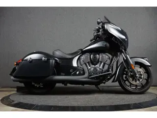 Indian Chieftain Nite Darkhorse Net binnen, zeer lage kilometerstand!