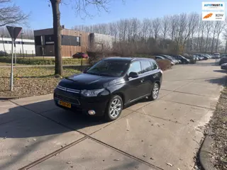 Mitsubishi Outlander 2.0 PHEV Instyle Clima.Navi.Camera