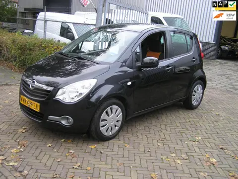 Opel Agila 1.2 Edition nap airco nieuwe apk