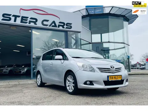 Toyota Verso 1.8 VVT-i Business Limited, Automaat, Pano Dak, Navi, Trekhaak