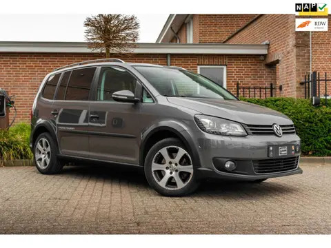 Volkswagen Touran 1.4 TSI Cross 170 PK Aut. Pano Trekhaak Clima Cruise Xenon Camera 17''