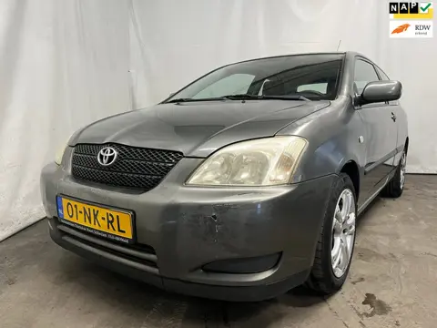 Toyota Corolla 1.4 VVT-i Linea Terra - Schade
