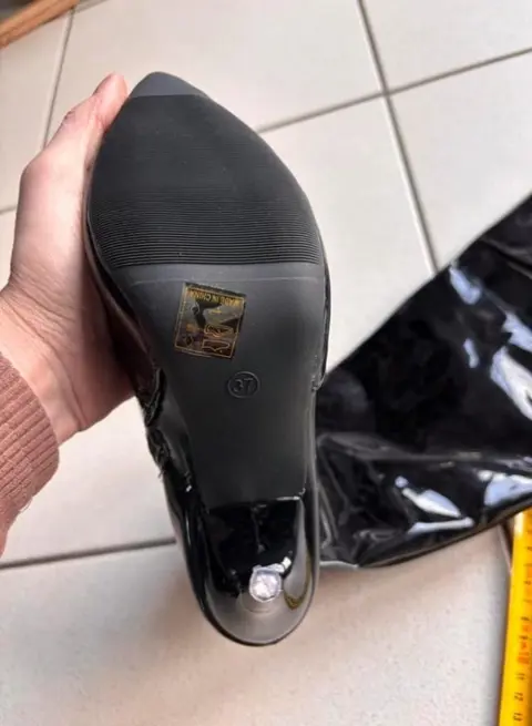 GRATIS Hoge zwarte hoge hak laarzen. Mt.37