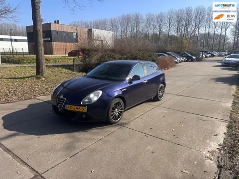 Alfa Romeo Giulietta 1.6 JTDm Distinctive Clima.Clima