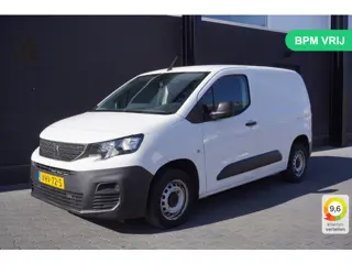 Peugeot Partner 1.2 Benzine EURO 6 - Airco - Carkit - PDC - € 11.950,- Excl.
