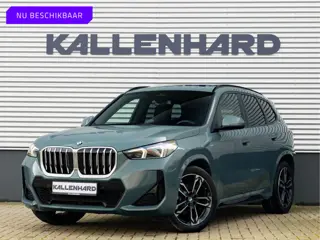 BMW X1 sDrive18i M-Sport - Pano - Trekhaak - Memoryzetel - Harman Kardon