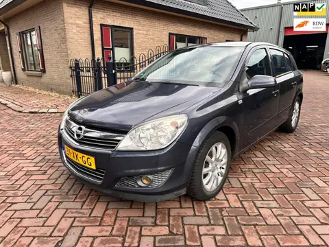 Opel Astra 1.6 Temptation AUTOMAAT