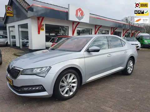 Skoda Superb 1.5 TSI ACT Business Edition DSG/NAVI
