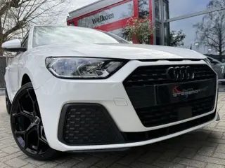 Audi A1 Sportback TFSI *!* NAVIGATIE/ CARPLAY/ 18 INCH/ CRUISE *!*