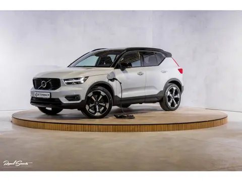 Volvo XC40 1.5 T5 Twin Engine R-Design | Panorama dak | Adaptieve cruise | Harman Kardon | Memory | 