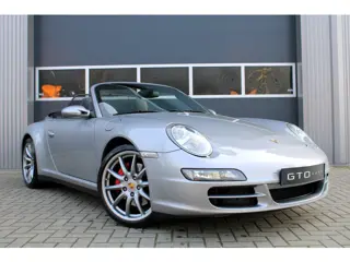 Porsche 911 Cabrio 3.8 Carrera 4S Bose | Complete Historie | Sportstoelen | Lederen interieur | Spor