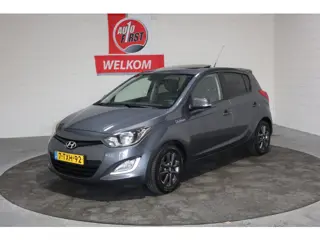 Hyundai i20 1.2i Go! Plus, Schuifdak, Lichtmetaal, Airco, Cruise control, Achteruitrijcamera, Lichts