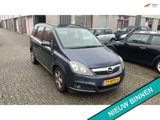 Opel Zafira 1.8 Temptation 7 PERS AUTOMAAT! MET NW APK
