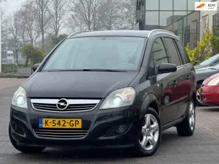 Opel Zafira 1.6 Essentia | Xenon | 7 Persoons | Airco | Trekhaak | Cruise control | Elektrische spie