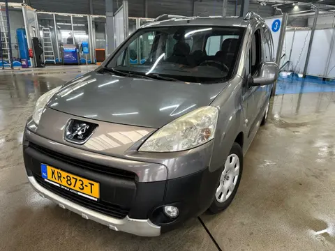 Peugeot Partner Tepee MET AIRCO & EVT NIEUW APK!