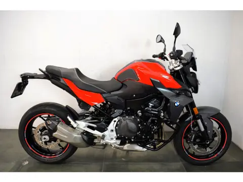 BMW F 900 R (bj 2025)