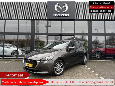 Mazda 2 1.5 Skyactiv-G Luxury Automaat / All Season Banden