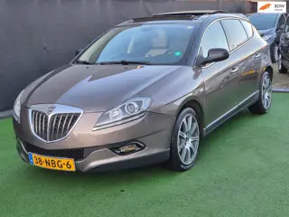 Lancia Delta 1.8-16V Di Platino AUTOMAAT DAK !