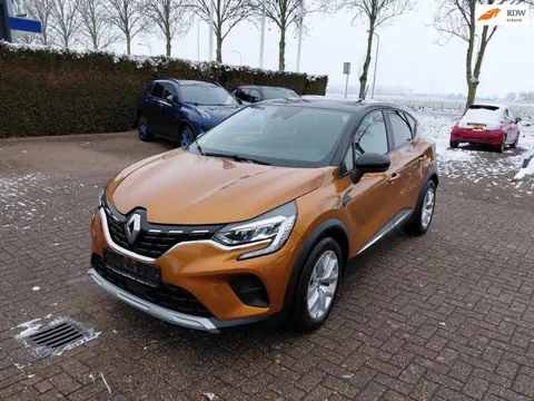 Renault CAPTUR 1.3 TCe 130 Experiece Automaat, navi, ecc trekhaak