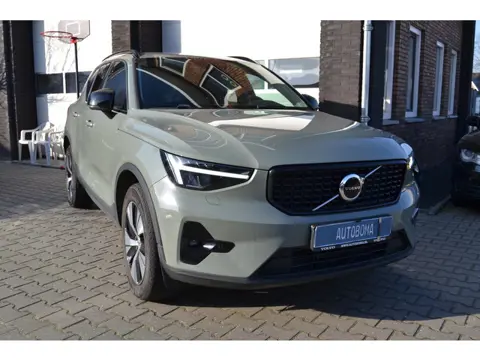 Volvo XC40 1.5 T4 Plug-in hybrid Ultimate Dark, lederen bekleding