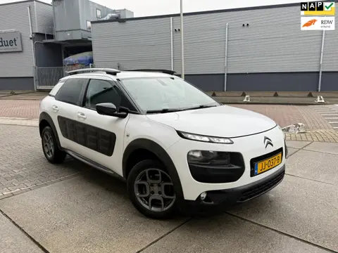 Citroen C4 Cactus 1.2 PureTech Shine CLIMA 5 DR NAVI PDC