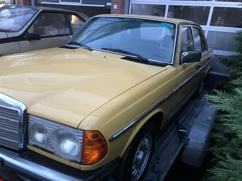 Mercedes-Benz 200-280 (W123) 200 (bj 1980)