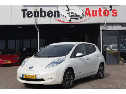 Nissan LEAF Tekna 30 kWh Camera, Navigatie, Stoel- en Stuurverwarming,  Trekhaak, Cruise control