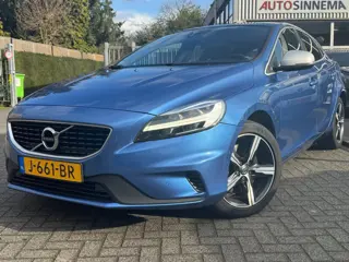 Volvo V40 1.5 T3 R-Design Edition | Stoelverwarming | Panoramadak | Parkeer assistent |