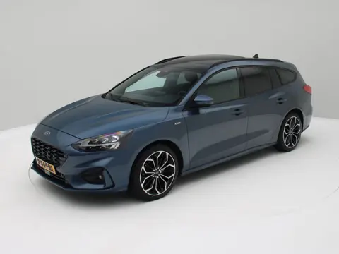 Ford FOCUS Wagon 1.5 EcoBoost ST Line Business 182PK Panorama / Camera / LED / Origineel NL