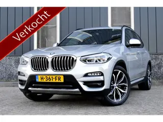 BMW X3 sDrive20i Launch Edition High Executive Rijklaarprijs-Garantie Panoramadak Leder Sport interi