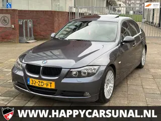 BMW 3-serie 320i High Executive, AUTOMAAT, NAVI