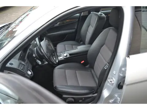 Mercedes-Benz C-klasse 180 CGI BlueEFF/AUTOMATIC/ Avantgarde