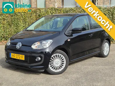 Volkswagen up! 1.0 high up! | Navigatie | Parkeersensor | CruiseControl