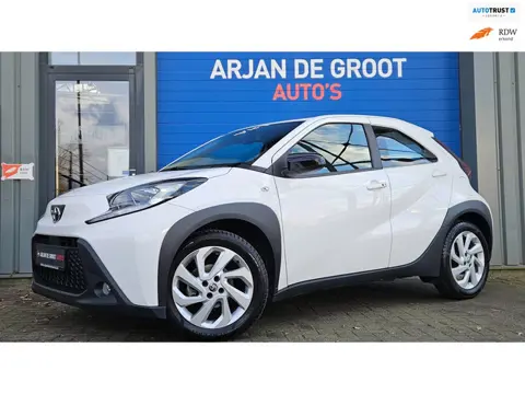Toyota Aygo X 1.0 AUTOMAAT Acc Clima Carplay® 17" LM Keyless